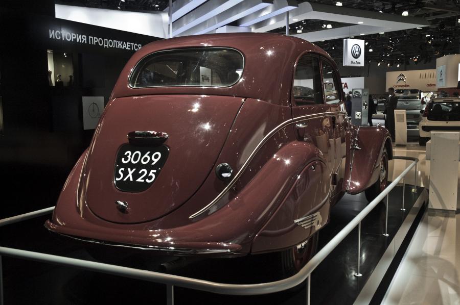 Peugeot 402 B Legere 1939 года  (фото 6 из 13)